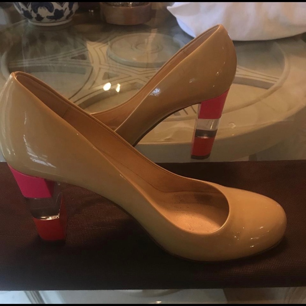 Like New - Nude Leslie Color Block Heel Pumps
